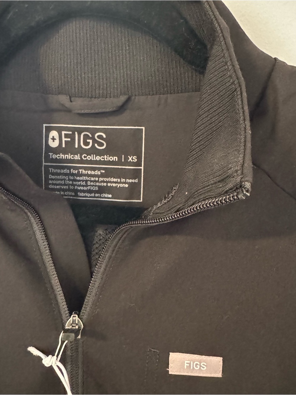 NWT FIGS Cobaki Performance Scrub Jacket Womens XS Black Full Zip Technical Coll - Picture 4 of 7